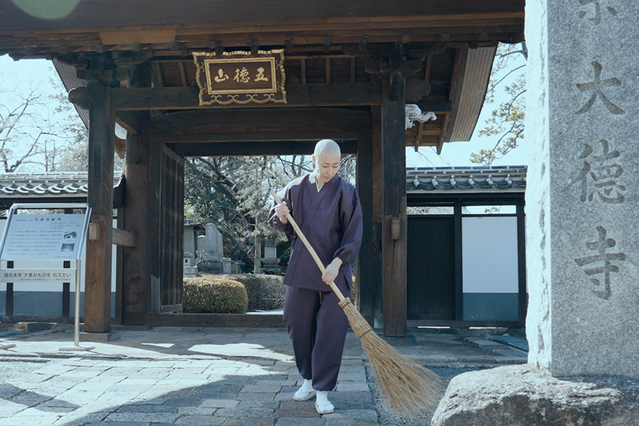 Mindful Cleaning-The Way of Zen